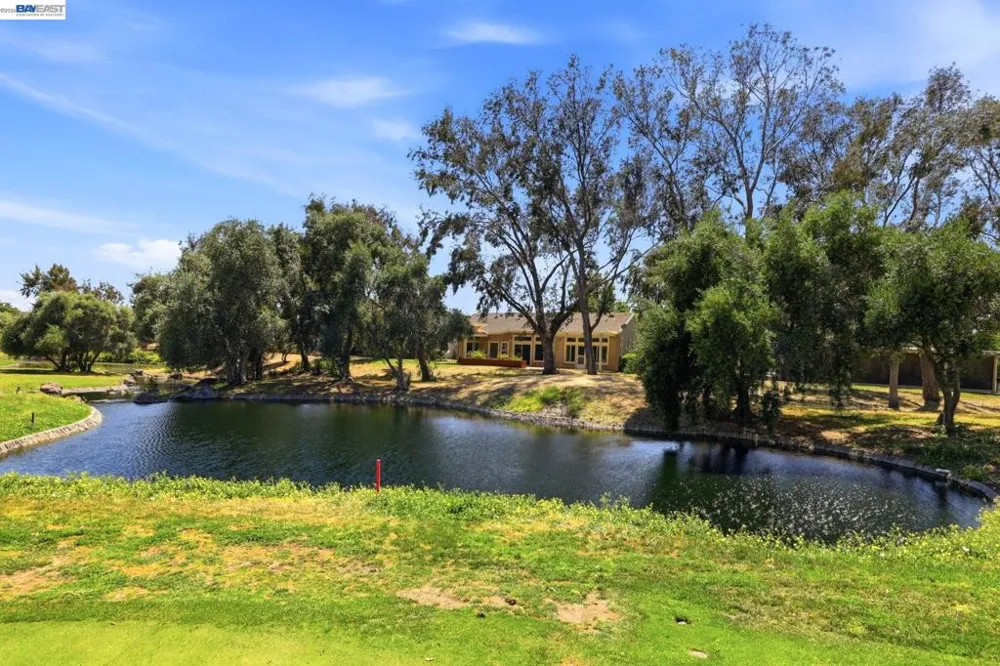 20 Arrowhead Ct Rio Vista, CA 94571