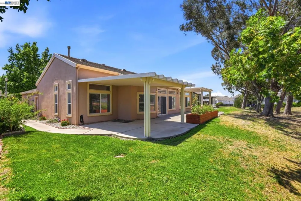 20 Arrowhead Ct Rio Vista, CA 94571