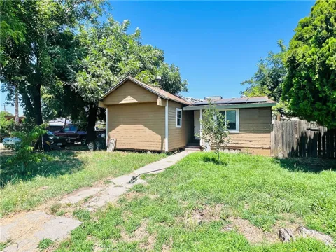 5524 E Commercial