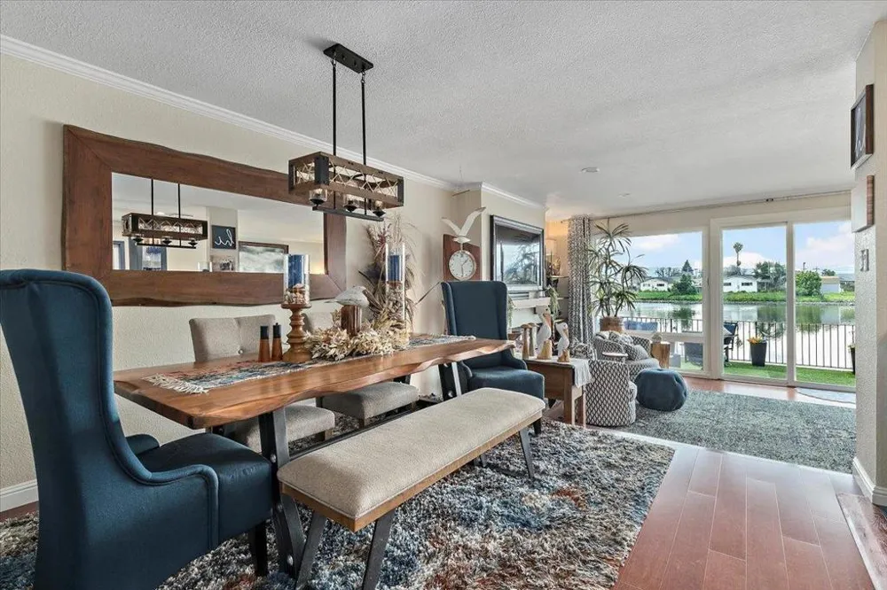 444 Fathom Drive San Mateo, CA 94404