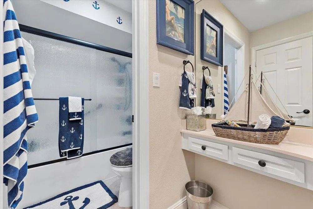 444 Fathom Drive San Mateo, CA 94404