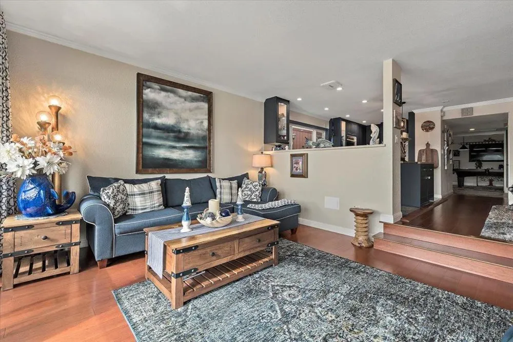 444 Fathom Drive San Mateo, CA 94404