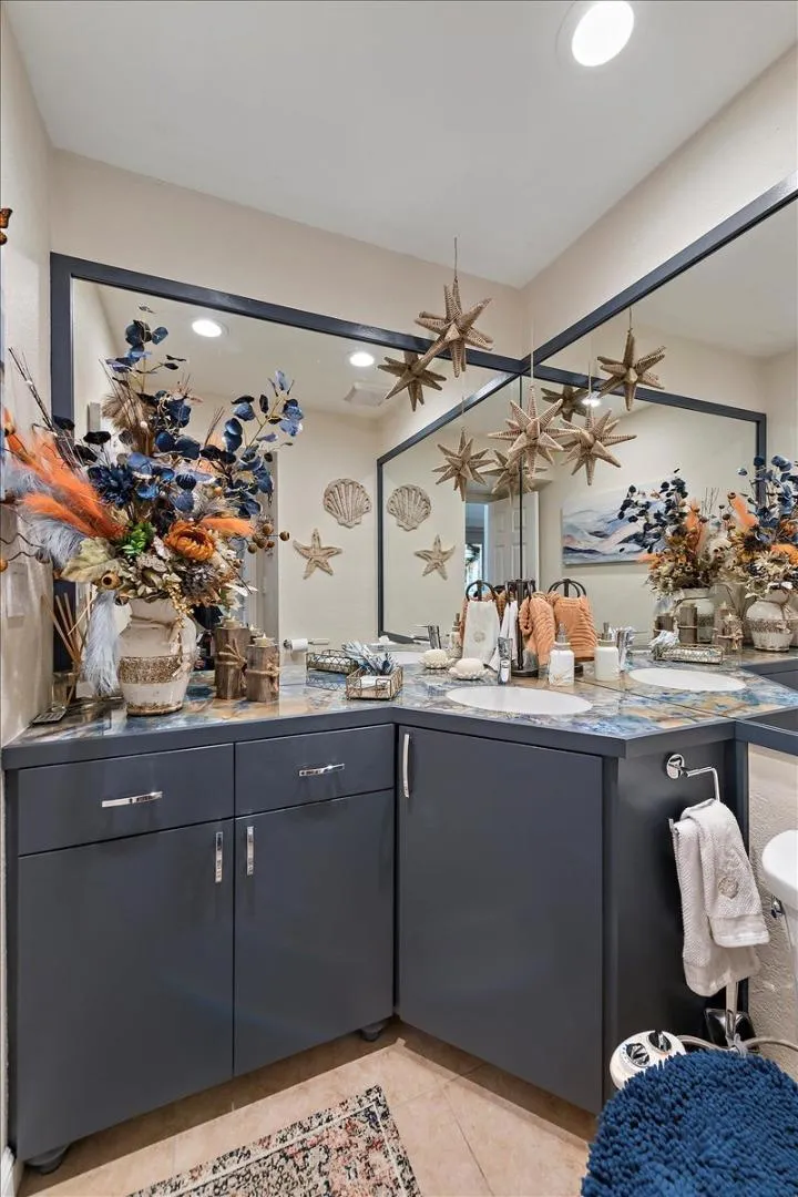 444 Fathom Drive San Mateo, CA 94404