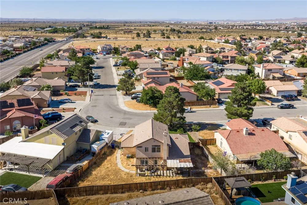 11323 Star Adelanto, CA 92301