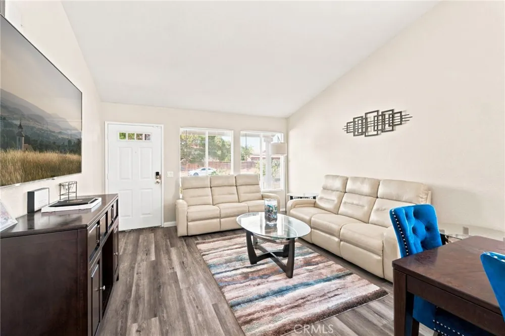 11323 Star Adelanto, CA 92301