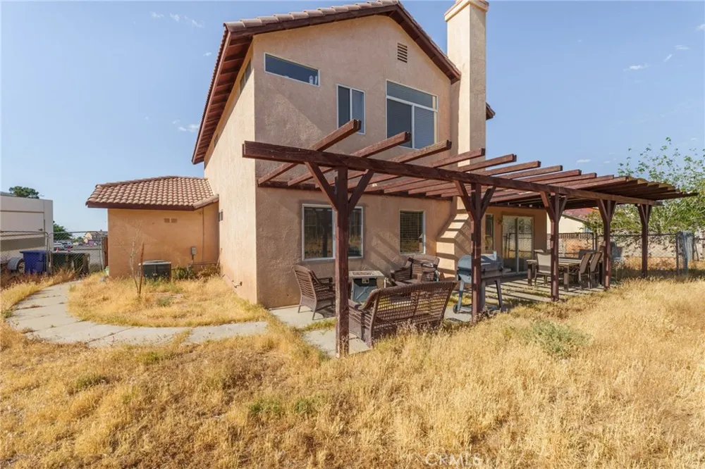 11323 Star Adelanto, CA 92301