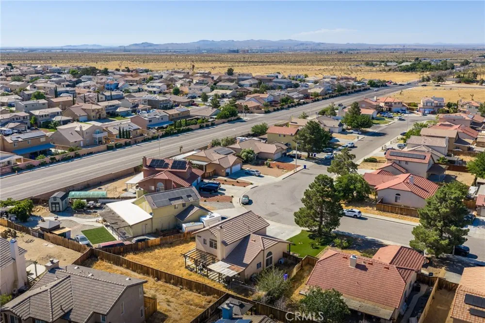 11323 Star Adelanto, CA 92301