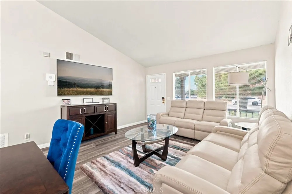 11323 Star Adelanto, CA 92301