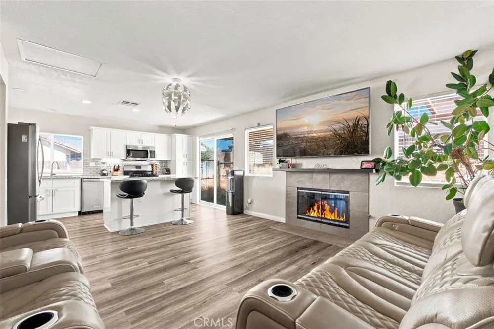11323 Star Adelanto, CA 92301