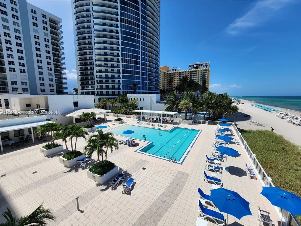 2751 S Ocean Dr #1406S Hollywood, FL 33019