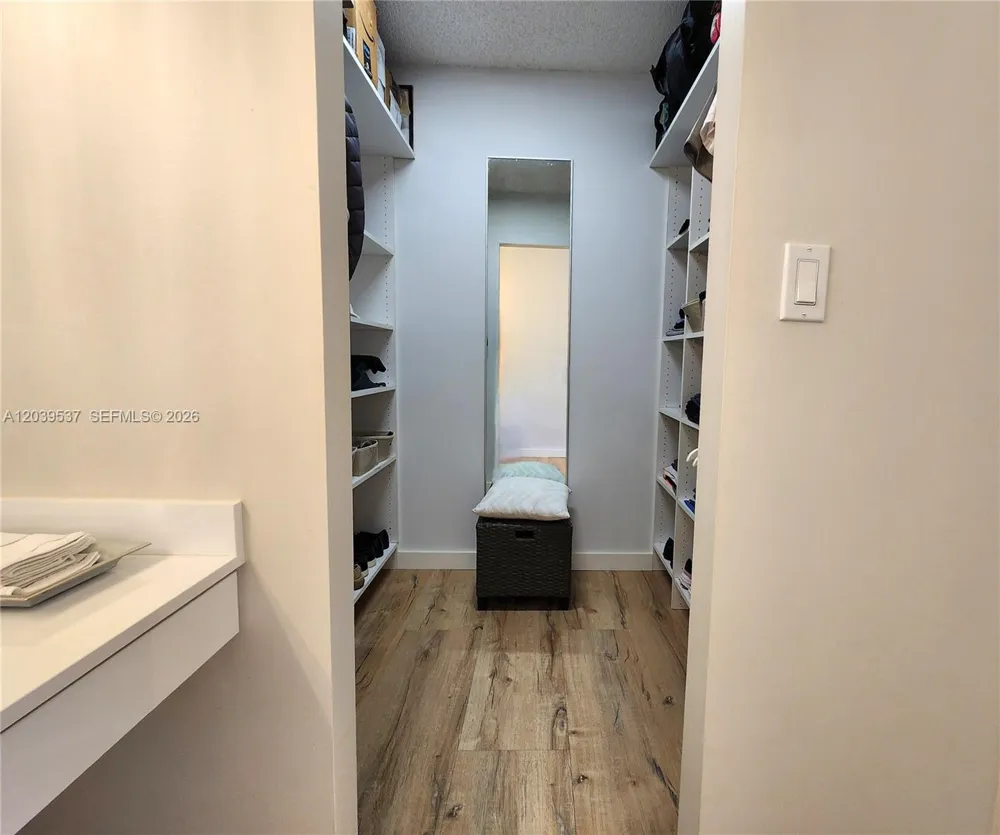 2751 S Ocean Dr #1406S Hollywood, FL 33019