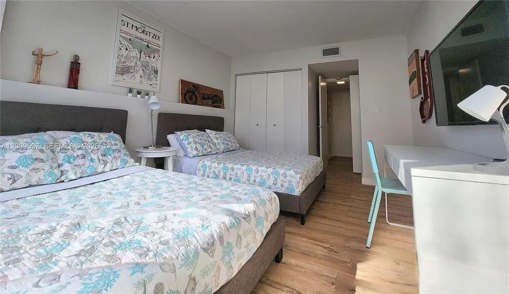 2751 S Ocean Dr #1406S Hollywood, FL 33019