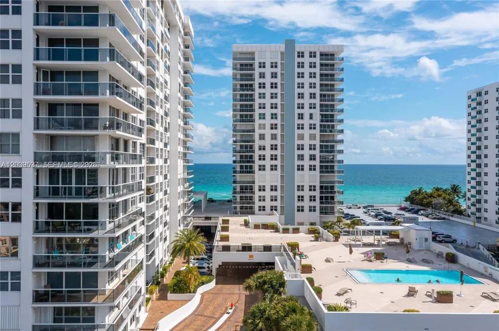 2751 S Ocean Dr #1406S Hollywood, FL 33019