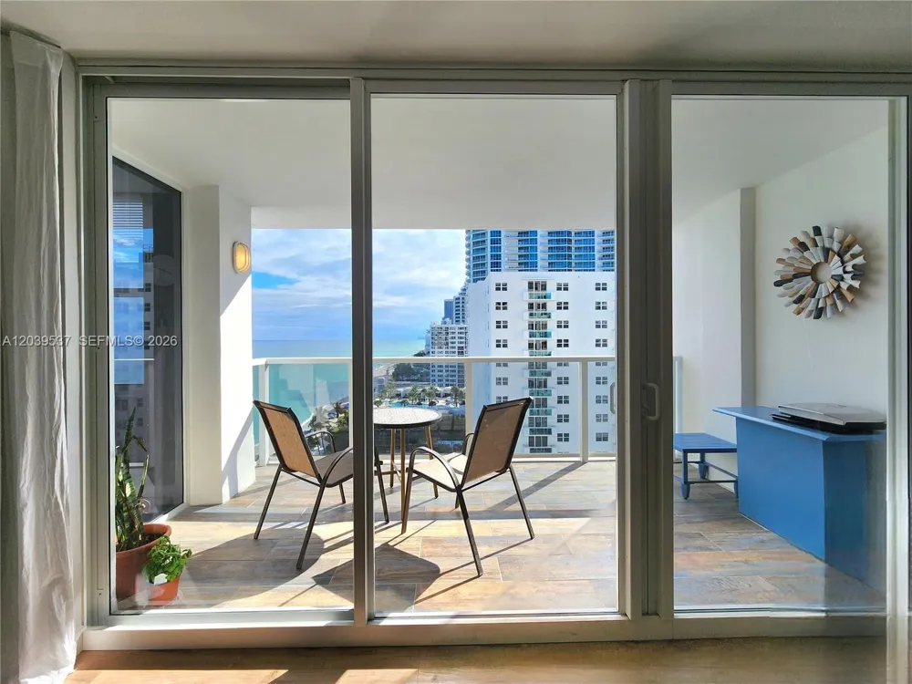 2751 S Ocean Dr #1406S Hollywood, FL 33019