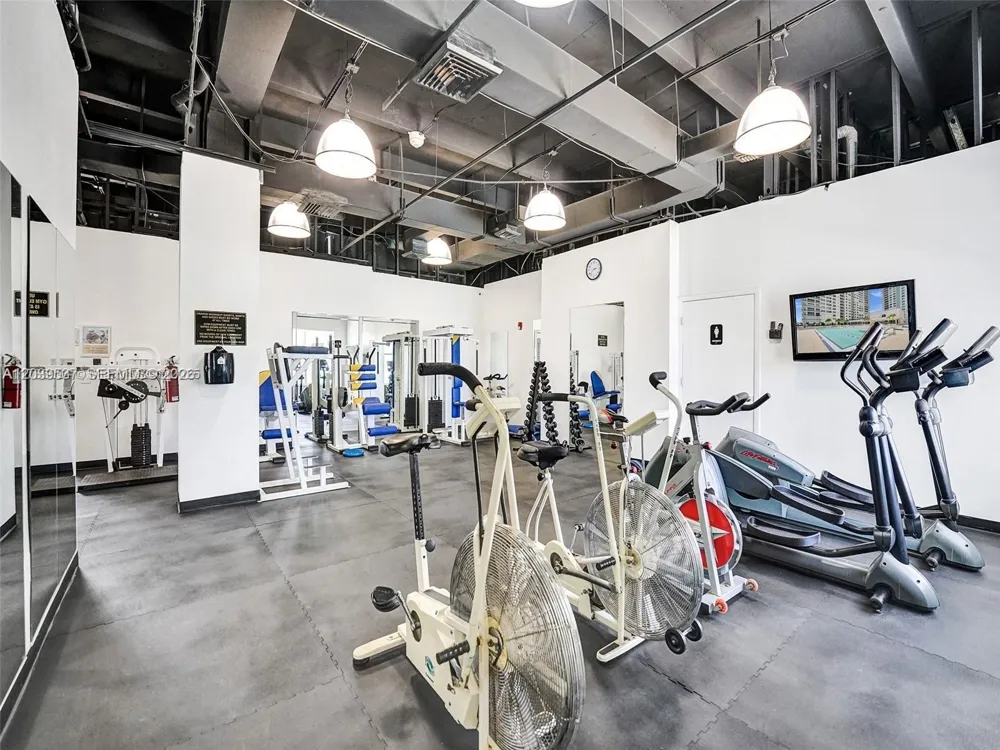 2751 S Ocean Dr #1406S Hollywood, FL 33019