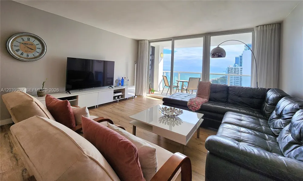 2751 S Ocean Dr #1406S Hollywood, FL 33019