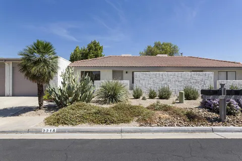 2218 Sunshine Circle