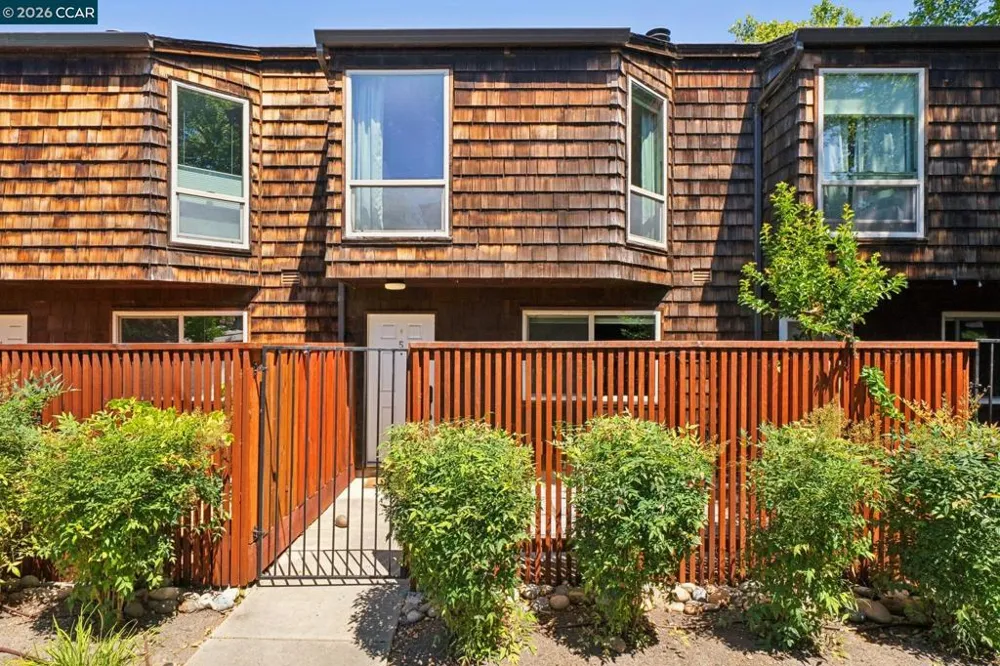 225 Mayhew Way #5 Walnut Creek, CA 94597