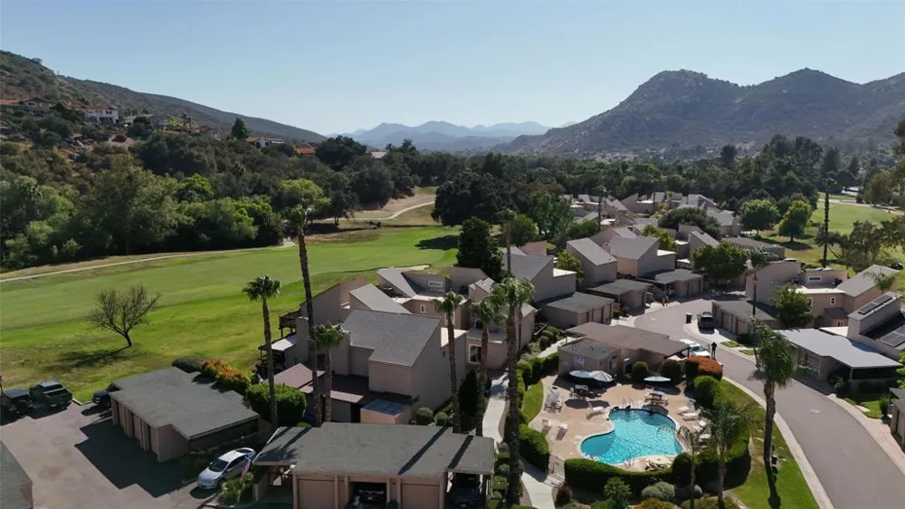 23660 Country Villa Rd Ramona, CA 92065