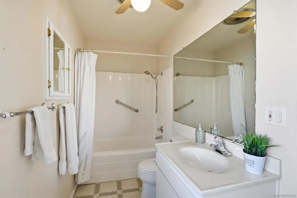 23660 Country Villa Rd Ramona, CA 92065