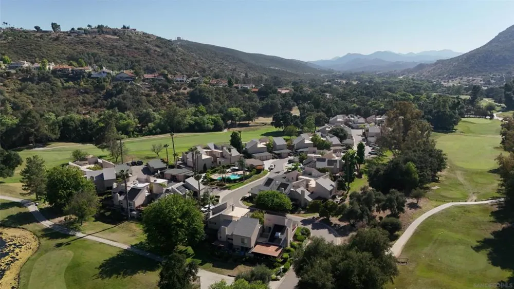 23660 Country Villa Rd Ramona, CA 92065