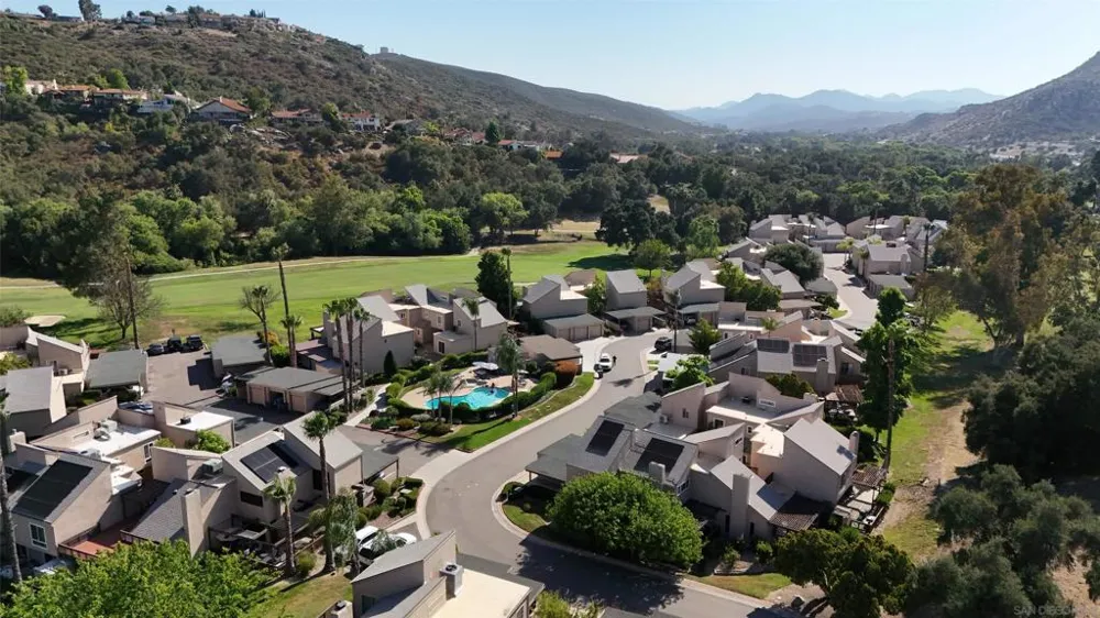 23660 Country Villa Rd Ramona, CA 92065