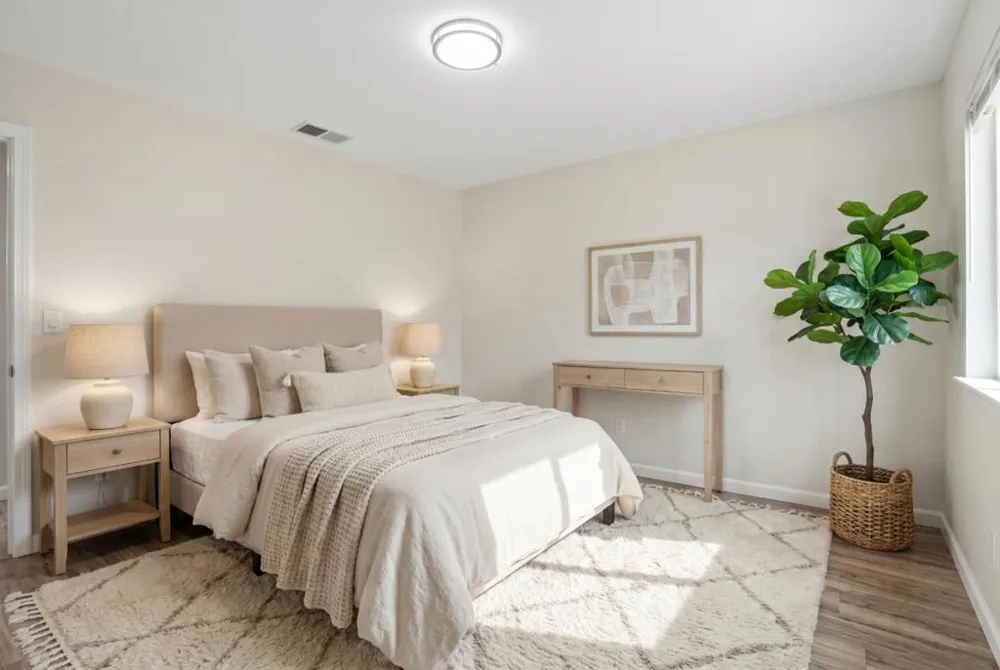 2369 Oakwood Drive East Palo Alto, CA 94303