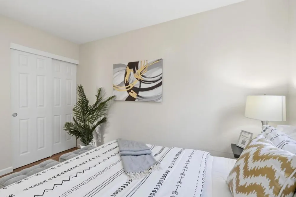 2369 Oakwood Drive East Palo Alto, CA 94303