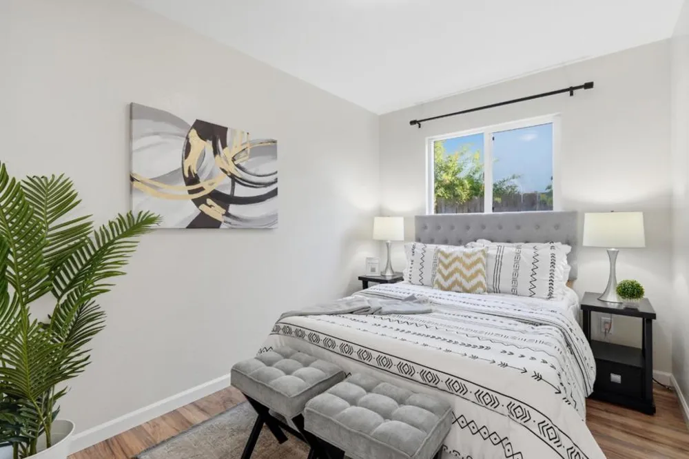 2369 Oakwood Drive East Palo Alto, CA 94303
