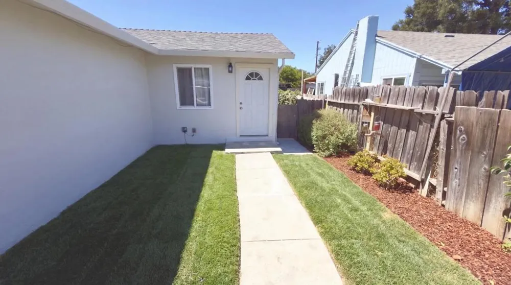 2369 Oakwood Drive East Palo Alto, CA 94303