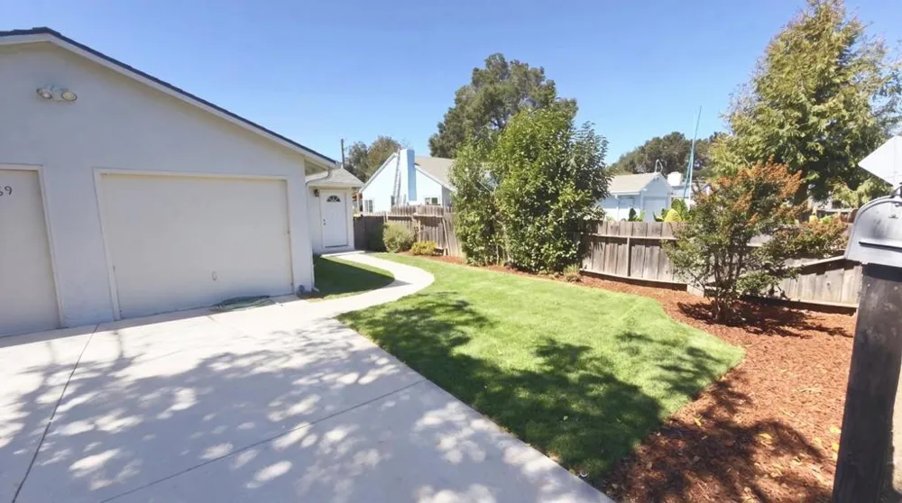 2369 Oakwood Drive East Palo Alto, CA 94303