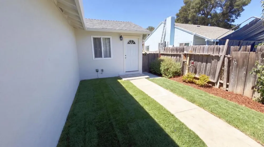 2369 Oakwood Drive East Palo Alto, CA 94303