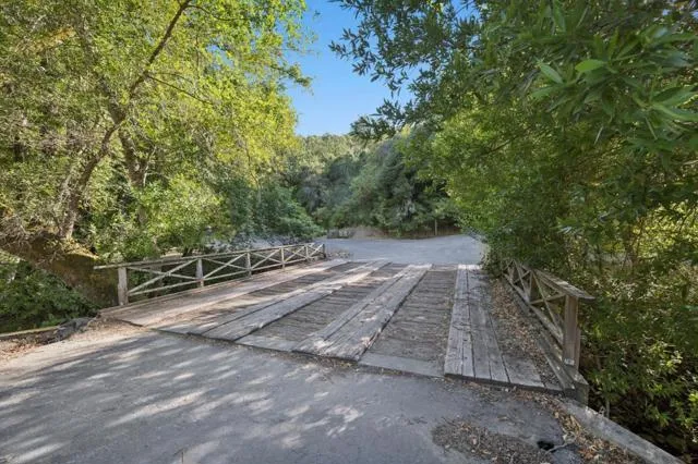 6790 Redwood Retreat Road Gilroy, CA 95020