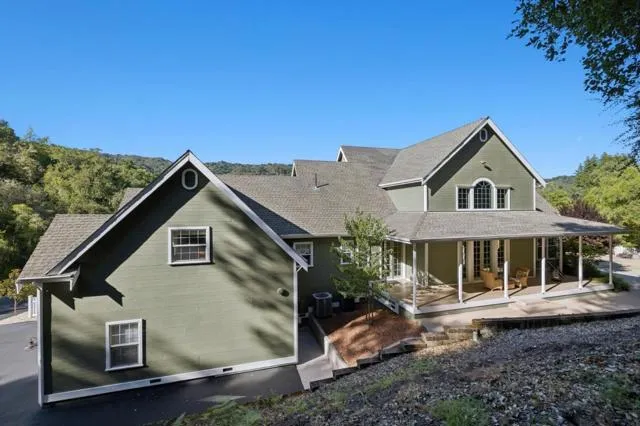 6790 Redwood Retreat Road Gilroy, CA 95020