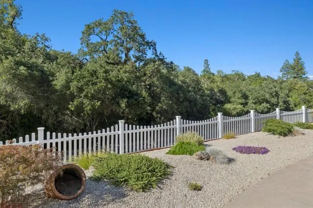 6790 Redwood Retreat Road Gilroy, CA 95020
