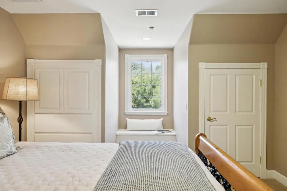 6790 Redwood Retreat Road Gilroy, CA 95020