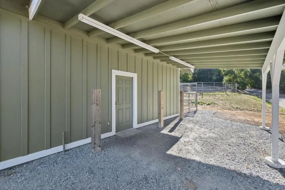 6790 Redwood Retreat Road Gilroy, CA 95020