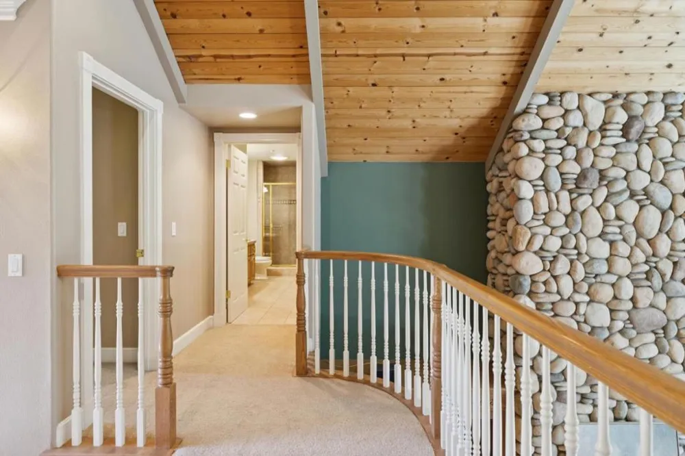 6790 Redwood Retreat Road Gilroy, CA 95020