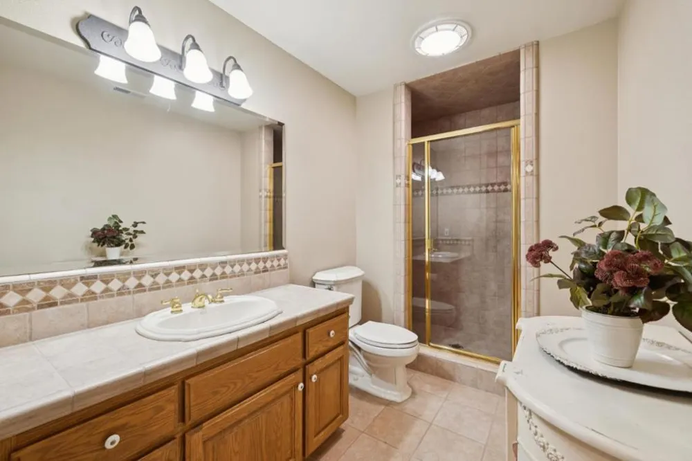 6790 Redwood Retreat Road Gilroy, CA 95020