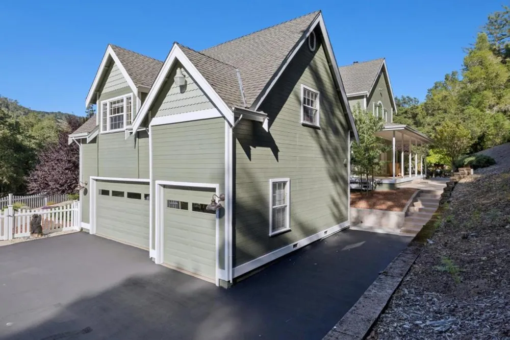 6790 Redwood Retreat Road Gilroy, CA 95020
