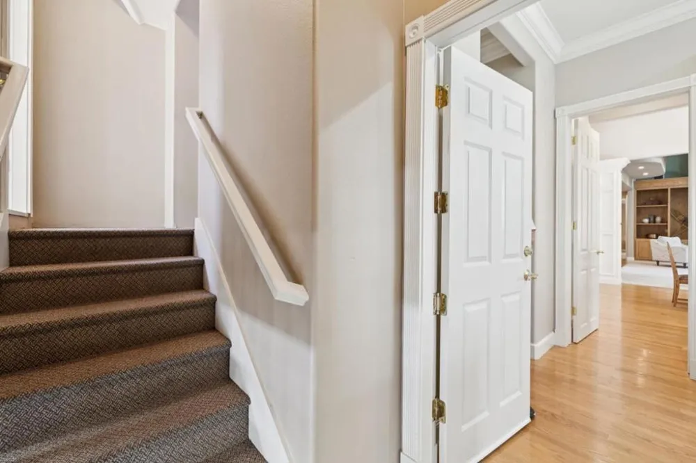 6790 Redwood Retreat Road Gilroy, CA 95020