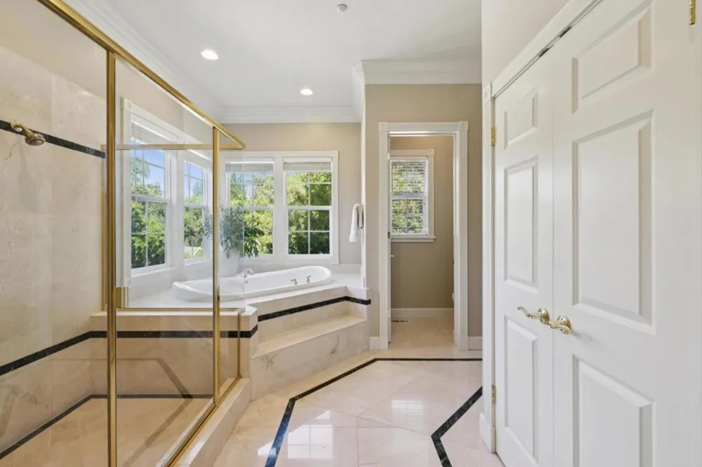 6790 Redwood Retreat Road Gilroy, CA 95020