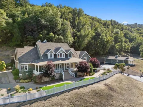 6790 Redwood Retreat Road
