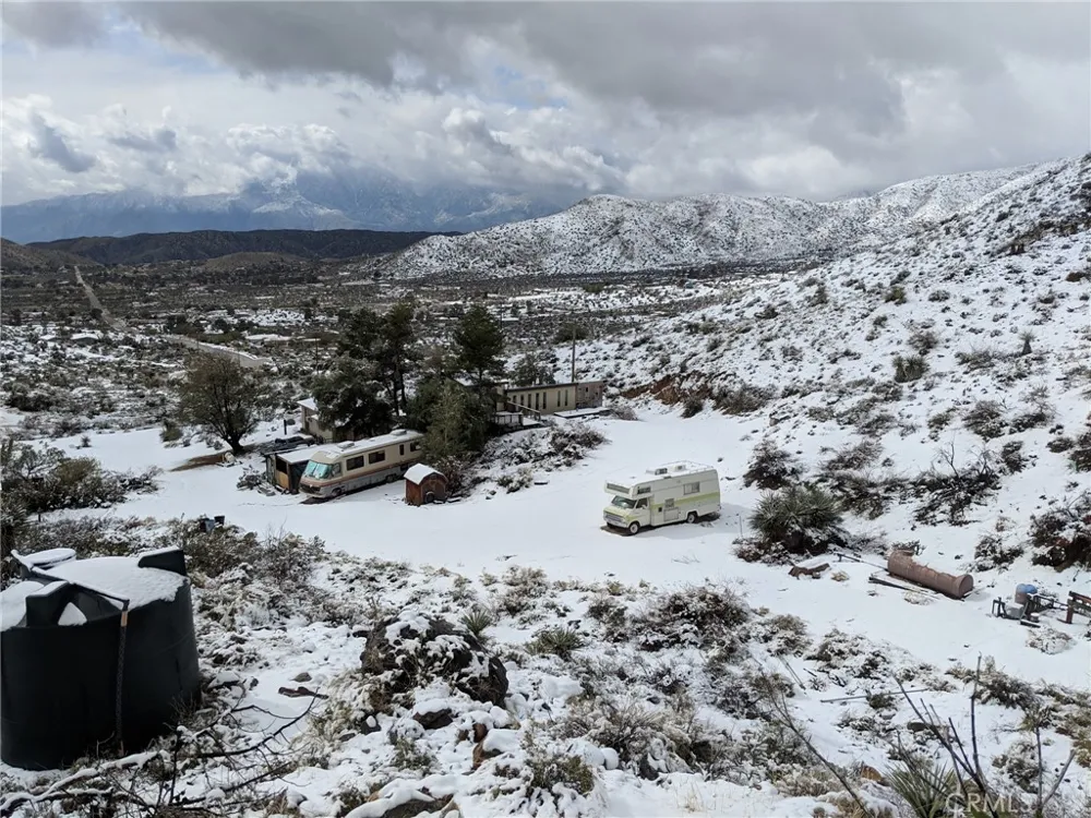 49324 Whiteside Morongo Valley, CA 92256