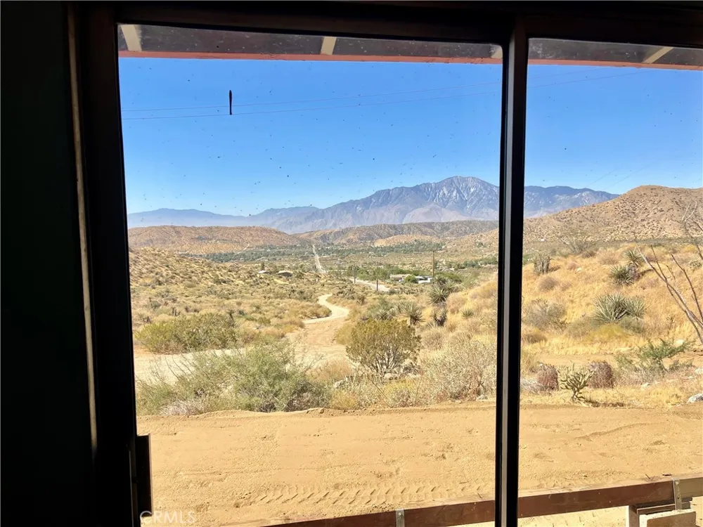 49324 Whiteside Morongo Valley, CA 92256