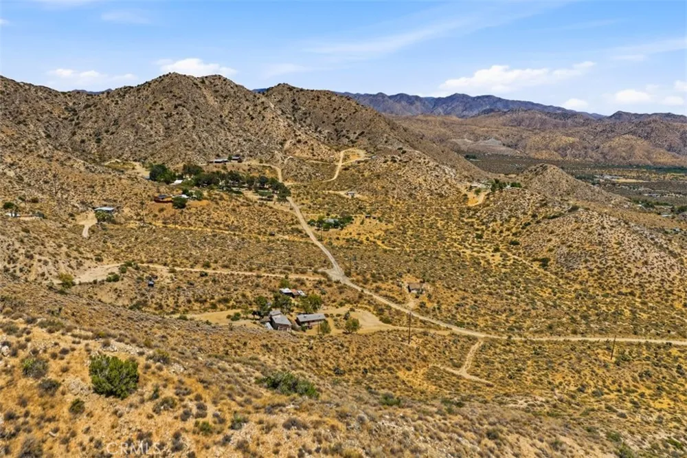 49324 Whiteside Morongo Valley, CA 92256