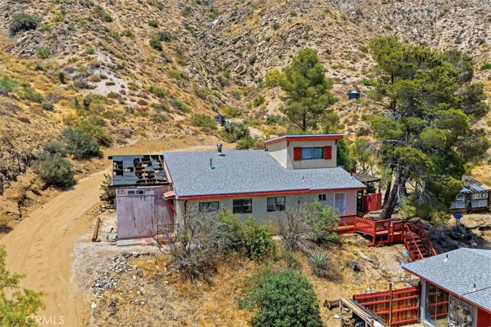49324 Whiteside Morongo Valley, CA 92256