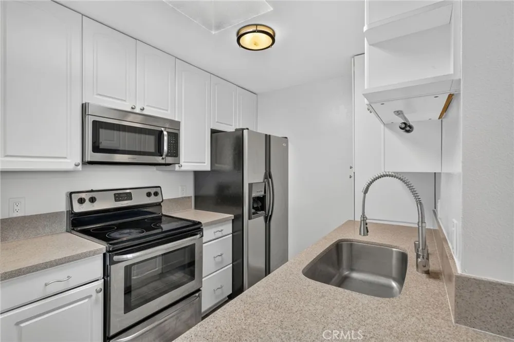3961 Via Marisol #301 Los Angeles, CA 90042