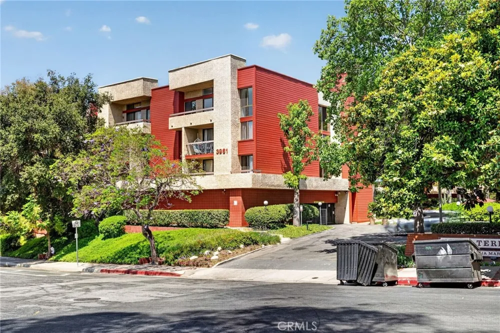 3961 Via Marisol #301 Los Angeles, CA 90042