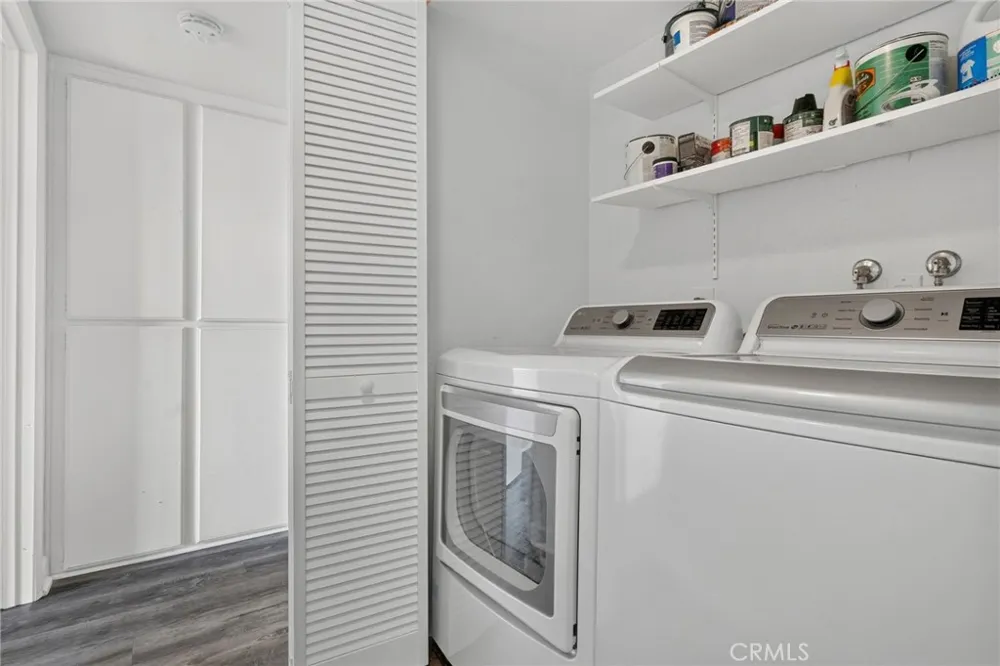 3961 Via Marisol #301 Los Angeles, CA 90042